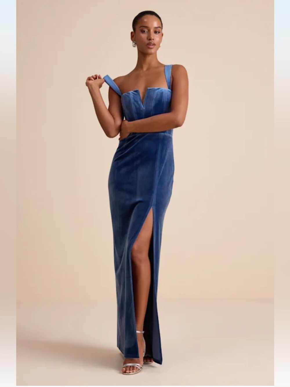 Lulu's NWT Pristine Luxury Bustier Maxi Dress Elegant Velvet Evening Gown